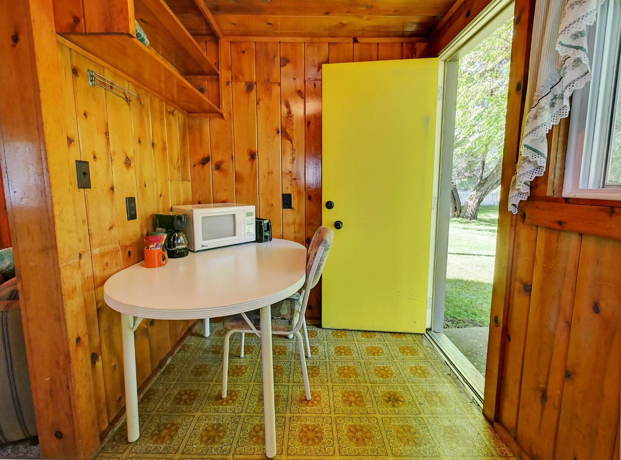 Idle A While Cabins Twisp Exterior photo