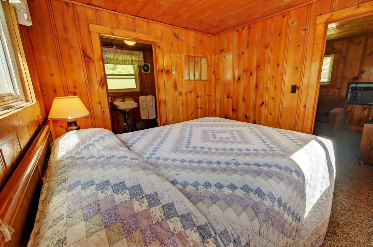 Idle A While Cabins Twisp Exterior photo
